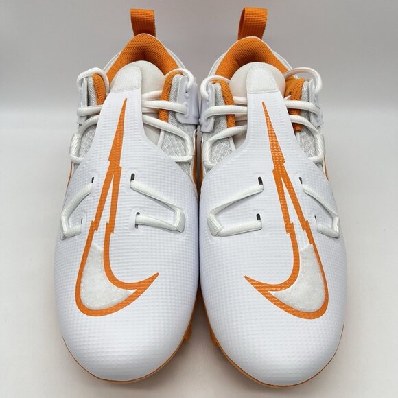 Athletic_Shoes